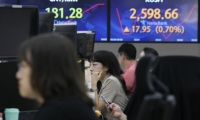 尹锡悦获释 从拘留所返回总统官邸